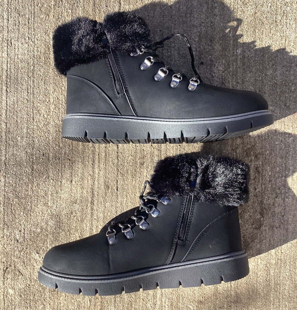Women’s Black Faux Fur Lining & Sole Winter Boots Half Zip on Side Size 9 NEW